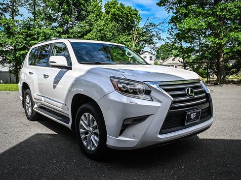 Used 2016 Lexus GX 460 w/ Premium Package AWD/4WD image 6