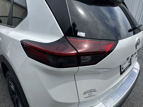 New 2026 Nissan Rogue SV AWD/4WD image 33