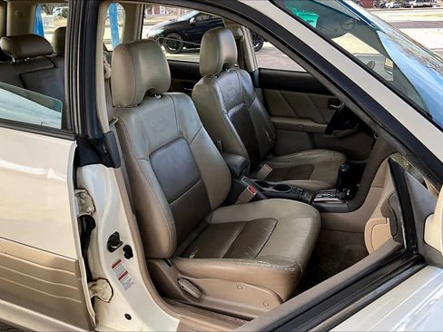 Used 2002 Subaru Outback H6 L.L. Bean Edition image 8