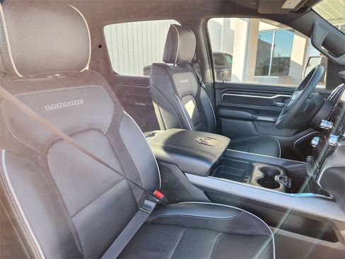 Used 2025 RAM 1500 Laramie image 15