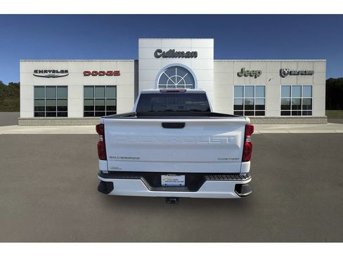 Used 2023 Chevrolet Silverado 1500 Custom AWD/4WD image 4