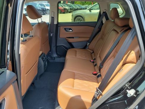 New 2026 Nissan Rogue Platinum w/ Platinum Premium Package AWD/4WD image 14
