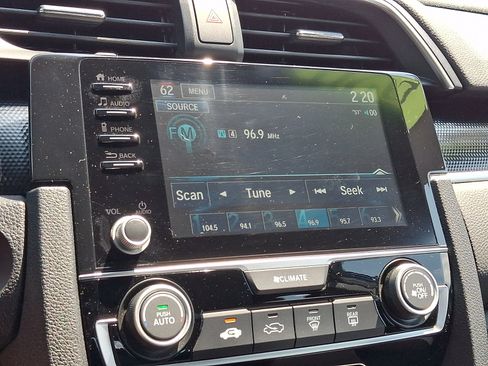 Used 2020 Honda Civic Sport image 16