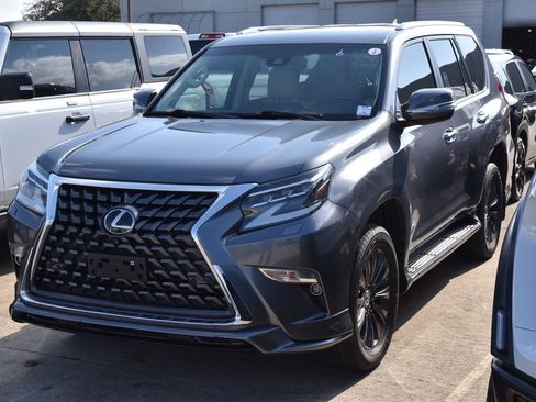 Used 2020 Lexus GX 460 Luxury w/ Luxury Sport Package image 2
