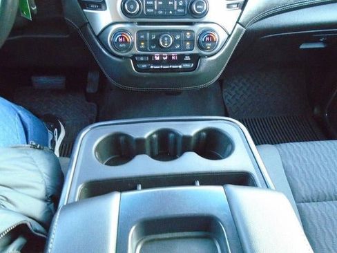 Used 2019 Chevrolet Tahoe LS AWD/4WD image 13