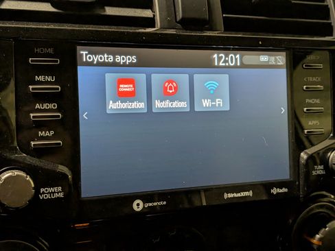 Used 2021 Toyota 4Runner TRD Off-Road Premium AWD/4WD image 37