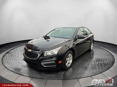 Used 2016 Chevrolet Cruze LT FWD image 1