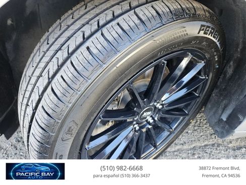 Used 2015 Ford Fusion Energi Titanium FWD image 10
