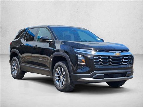 New 2026 Chevrolet Equinox LT FWD image 18