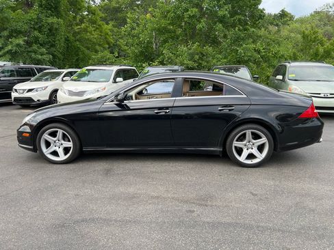 Used 2011 Mercedes-Benz CLS 550 image 2