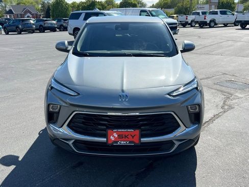 Certified 2025 Buick Encore GX Preferred FWD image 6