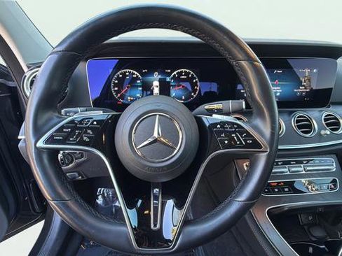Used 2022 Mercedes-Benz E 350 Sedan image 15