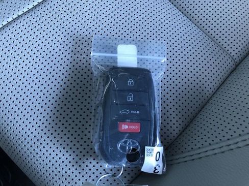 New 2026 Toyota Camry XLE image 31