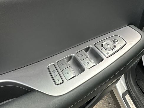 Used 2024 Hyundai Palisade Limited AWD/4WD image 18