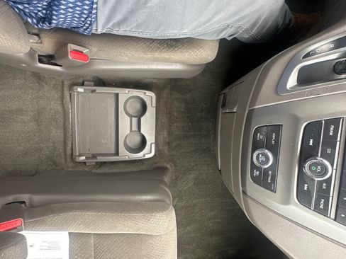 Used 2014 Honda Odyssey LX image 22