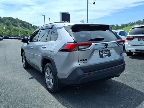 Used 2023 Toyota RAV4 XLE w/ Convenience Package AWD/4WD image 8