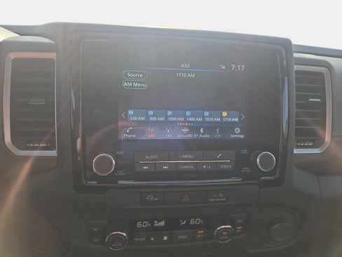 Used 2024 Nissan Frontier SV w/ Technology Package RWD image 21
