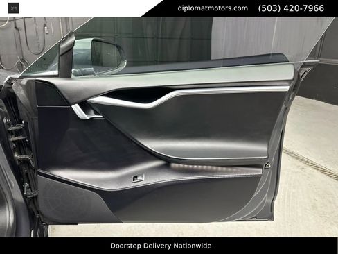 Used 2016 Tesla Model S P100D image 25