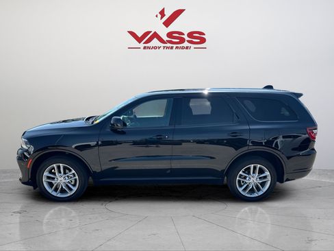 Used 2025 Dodge Durango GT AWD/4WD image 2