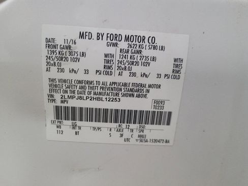 Used 2017 Lincoln MKX Reserve w/ Driver Assistance Package image 33