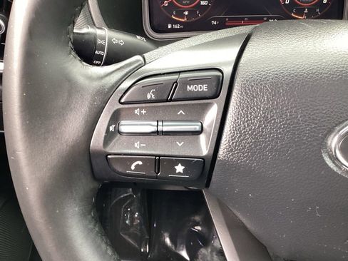 Used 2023 Hyundai Kona Limited AWD/4WD image 18