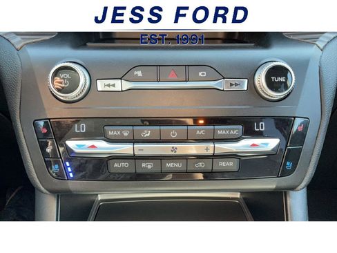 Used 2020 Ford Explorer Limited w/ Hybrid Equipment Group 310A image 18