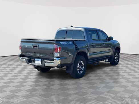 Used 2022 Toyota Tacoma TRD Off-Road AWD/4WD image 7