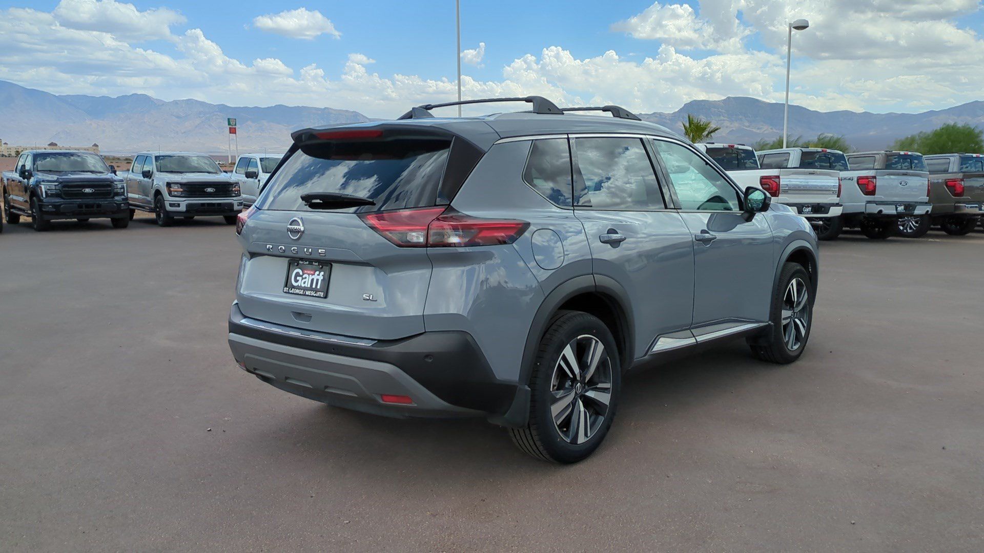 Used 2021 Nissan Rogue SL FWD image 3