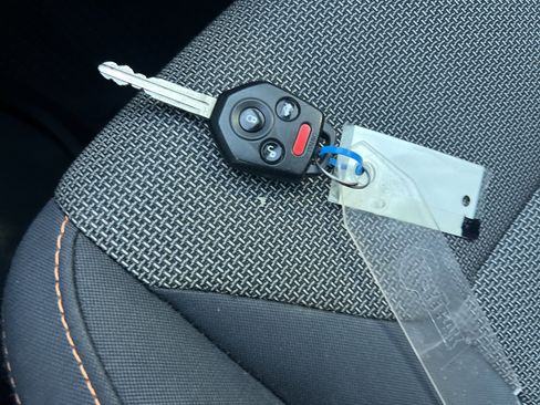 Used 2019 Subaru Crosstrek 2.0i Premium image 33