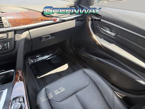 Used 2015 BMW 328i xDrive Sedan AWD/4WD image 11