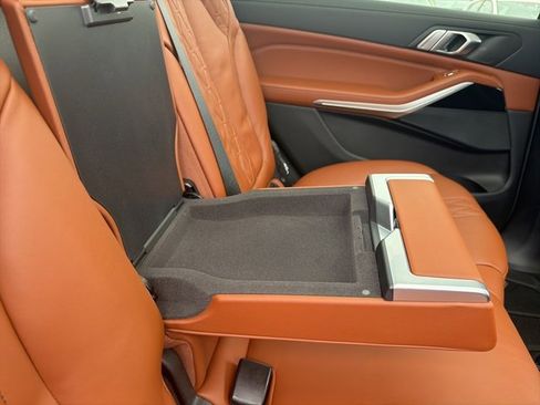 Used 2021 BMW X7 xDrive40i image 38