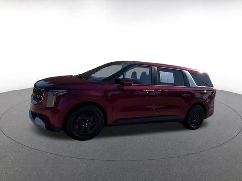 Used 2026 Kia Carnival FWD image 7