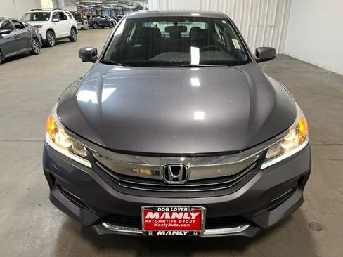 Used 2017 Honda Accord EX image 8