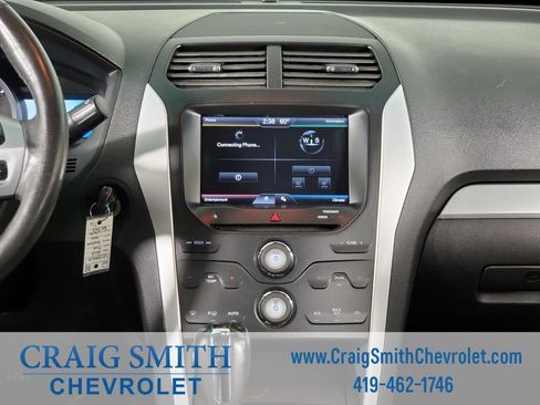 Used 2015 Ford Explorer XLT w/ Equipment Group 202B AWD/4WD image 19