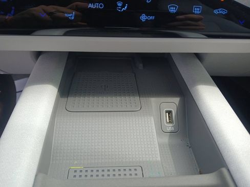 Used 2025 Hyundai Ioniq 6 SEL RWD image 20