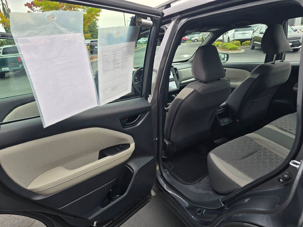 Certified 2026 Subaru Forester AWD/4WD image 9