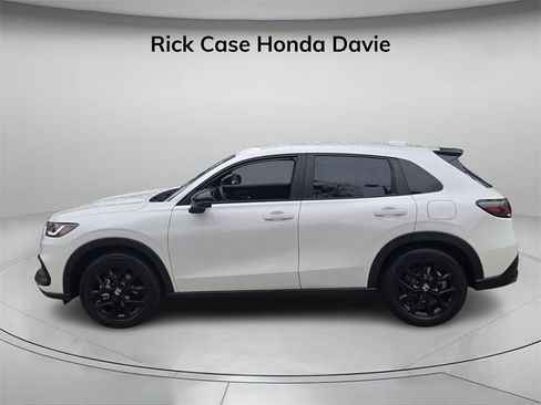 Used 2024 Honda HR-V Sport image 4