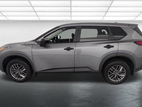 Used 2023 Nissan Rogue S AWD/4WD image 4