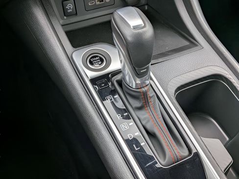Certified 2025 Nissan Sentra SR FWD image 20