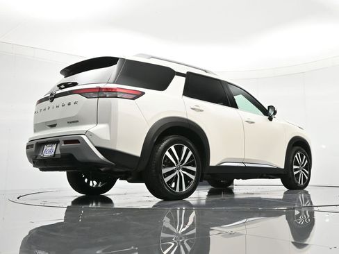 Certified 2023 Nissan Pathfinder Platinum image 43