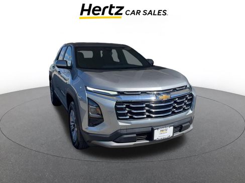 Used 2025 Chevrolet Equinox LT image 1