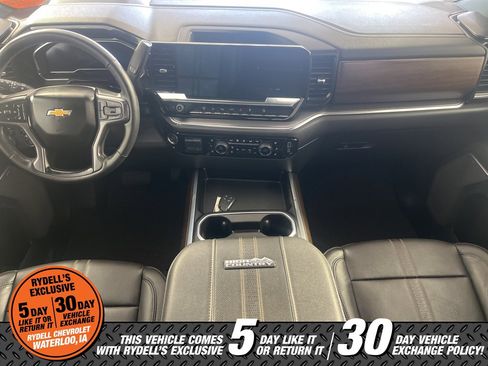 Used 2024 Chevrolet Silverado 2500 High Country w/ High Country Premium Package image 21