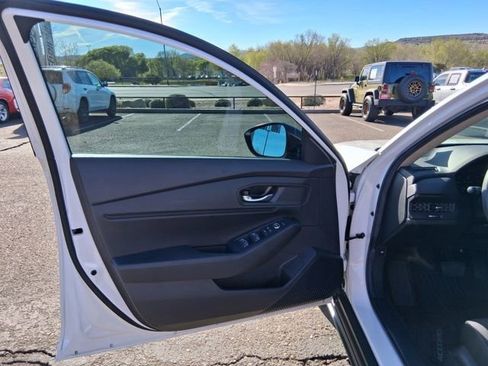 Used 2025 Honda Accord SE image 3