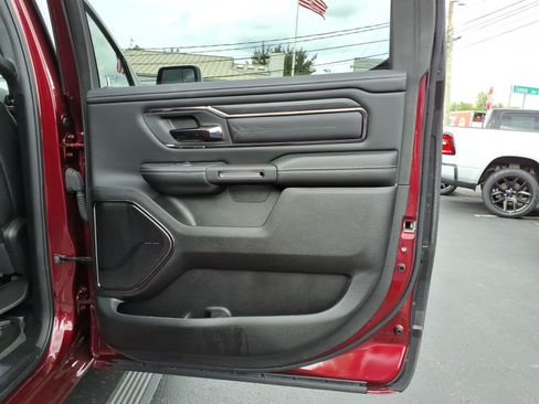Used 2024 RAM 1500 Limited AWD/4WD image 8