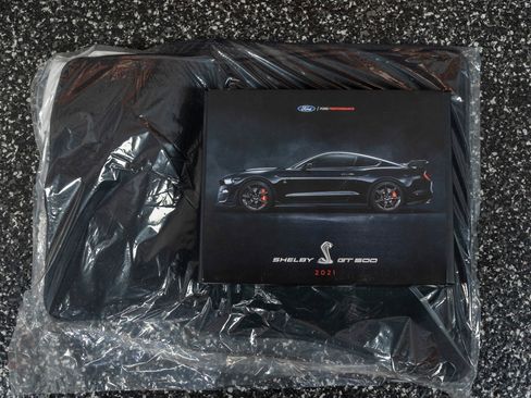 Used 2021 Ford Mustang Shelby GT500 w/ Carbon Fiber Track Pack image 65