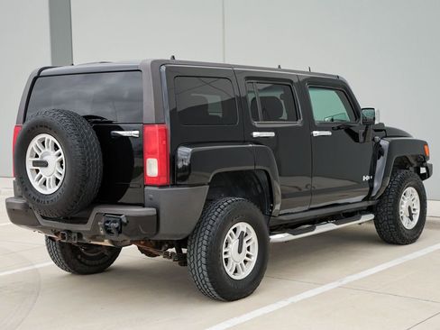 Used 2006 HUMMER H3 w/ Chrome Appearance Package image 7
