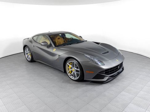Certified 2015 Ferrari F12 Berlinetta image 10