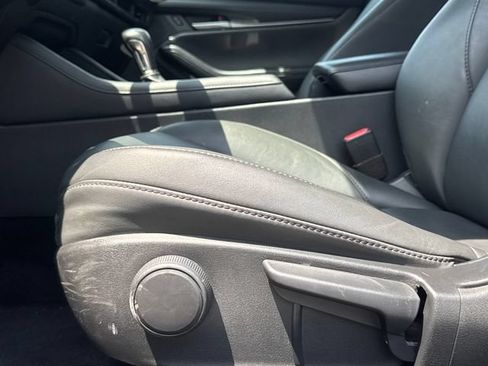Used 2024 MAZDA MAZDA3 s FWD image 14