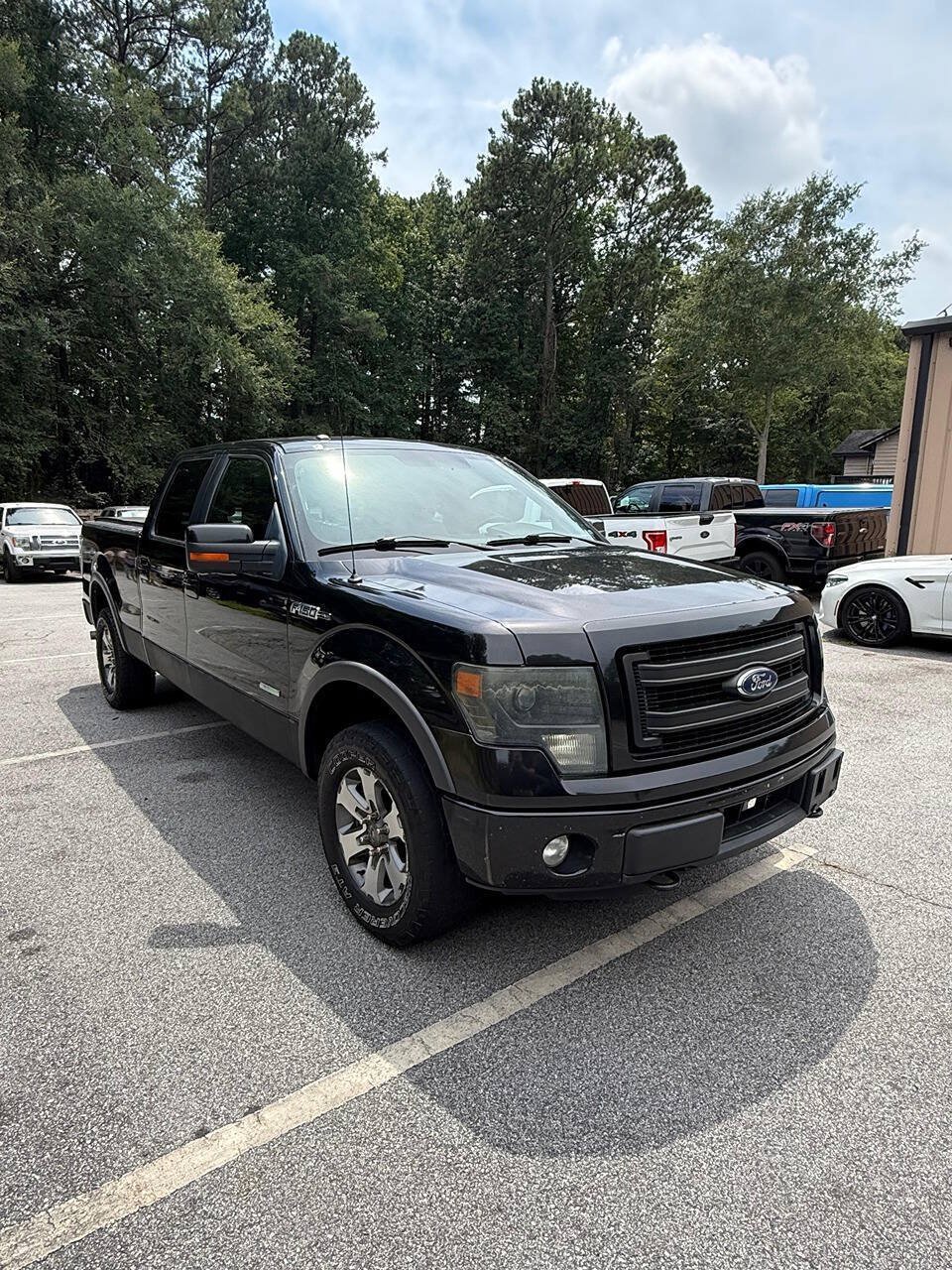 Used 2014 Ford F150 FX4 w/ Equipment Group 402A Luxury AWD/4WD image 7
