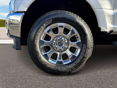 Used 2017 Ford F350 Lariat w/ Lariat Ultimate Package image 25